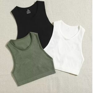 Black Sleeveless Women's Crop Top